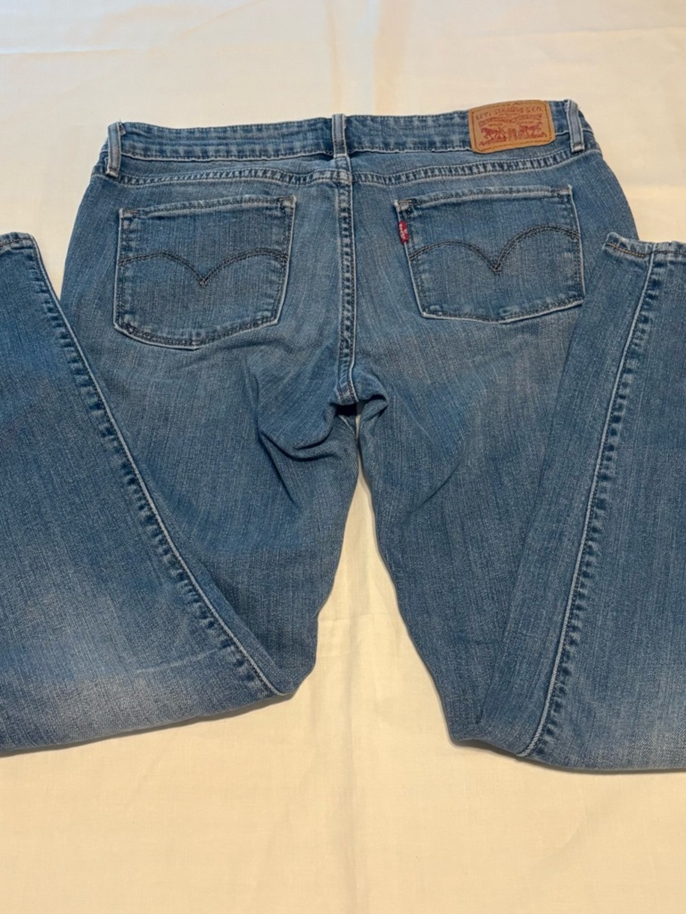 Levi’s 711 Skinny Mid Rise Jeans Size 28